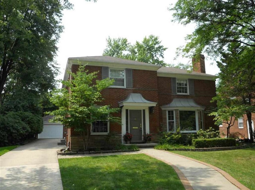 1023 Whittier Rd, Grosse Pointe Park, MI 48230 - photo 1