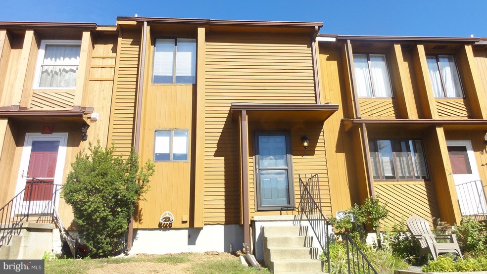 10 Gloucester Ct, Reisterstown, MD 21136 - photo 1