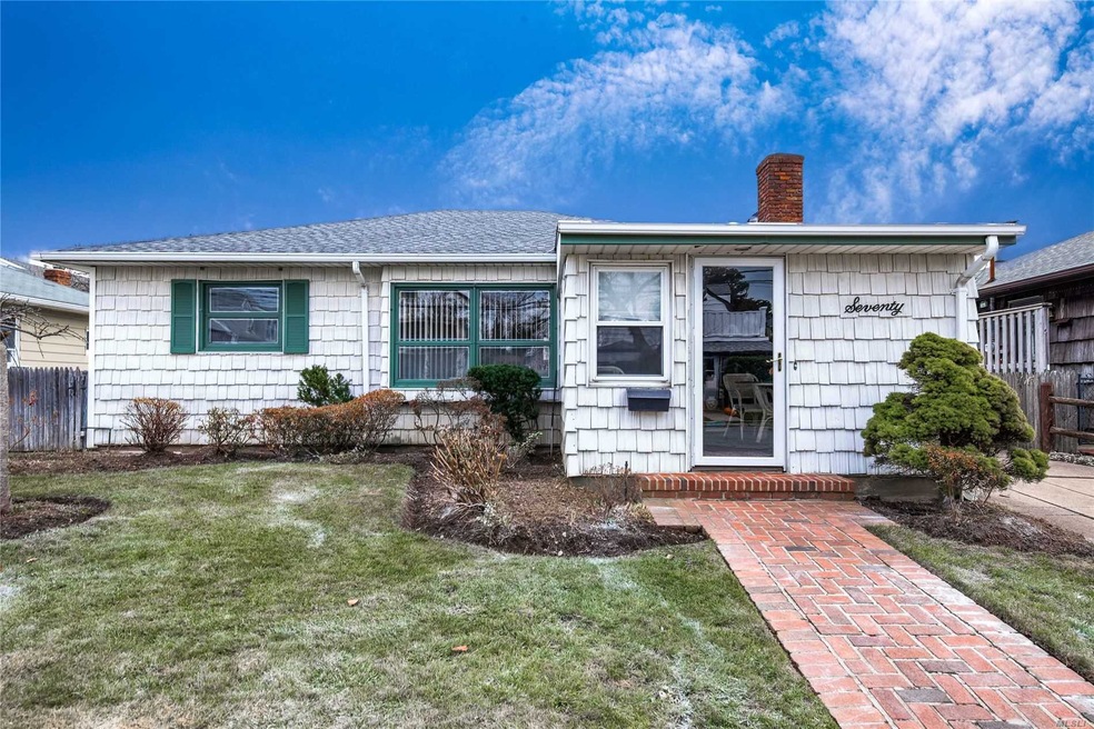 70 Bermuda St, Atlantic Beach, NY 11509 - photo 1