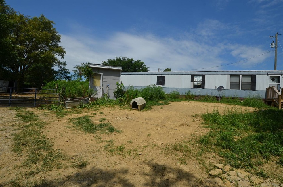 394 Rose Hill Ln, Harrodsburg, KY 40330 - photo 1