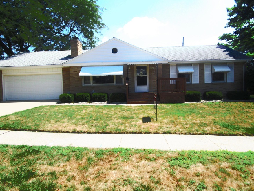 2201 Rossiter Place, Lansing, MI 48911 - photo 1
