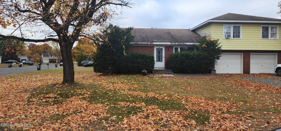 3 Derry Ln unit A, Latham, NY 12110 - photo 1