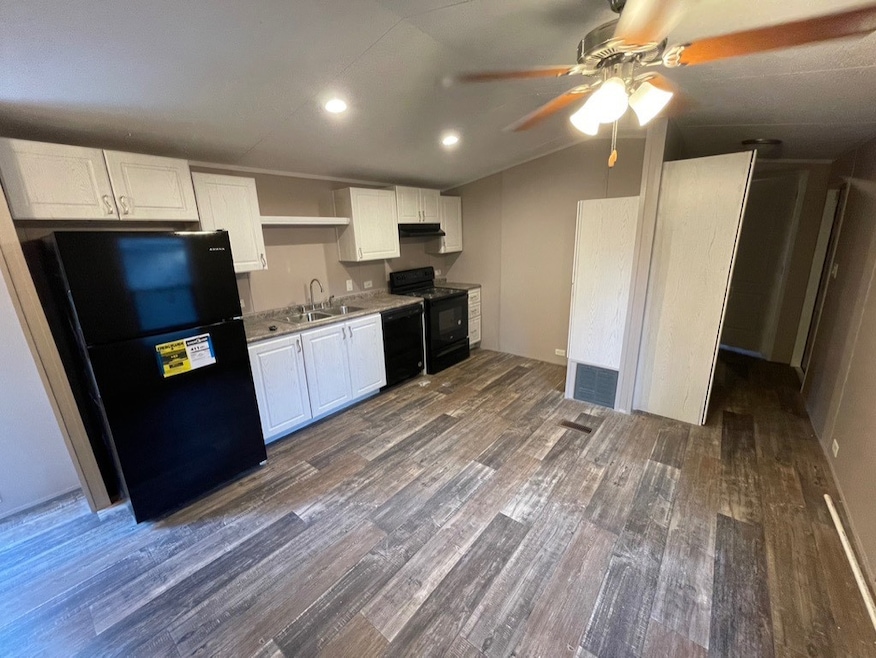 209 Clay Dr SE unit H3-5, Marietta, GA 30060 - photo 1