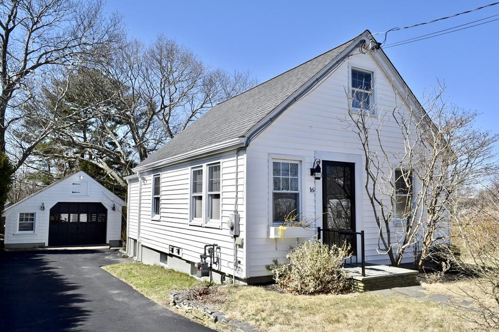 16 Page St, South Dartmouth, MA 02748 - photo 1