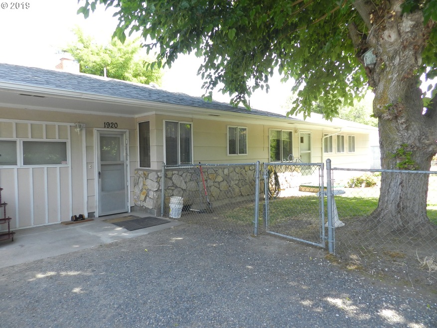 1920 Dry Hollow Rd, the Dalles, OR 97058 - photo 1