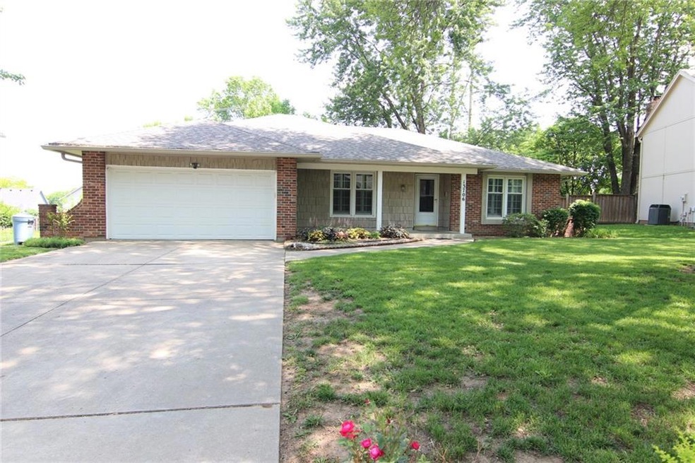 13706 W 69th St, Shawnee, KS 66216 - photo 1