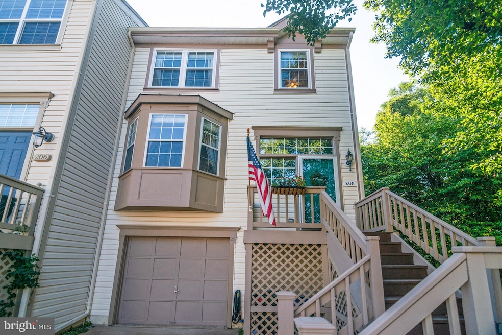 208 Mcdaniel Dr, Purcellville, VA 20132 - photo 1