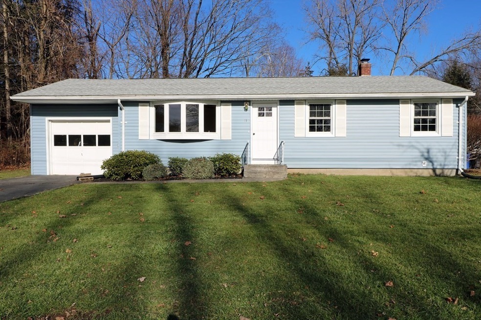 11 Steven Dr, Holyoke, MA 01040 - photo 1