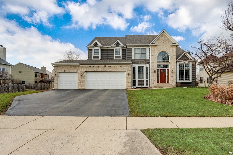 1581 Southridge Trail, Algonquin, IL 60102 - photo 1