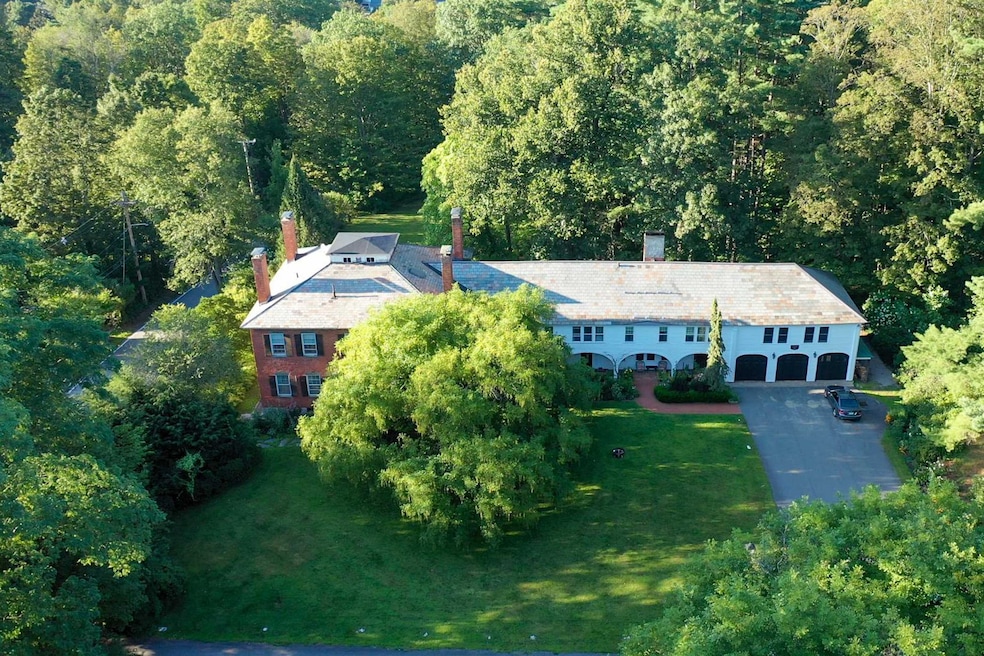 31 Wentworth Rd, Walpole, NH 03608 - photo 1