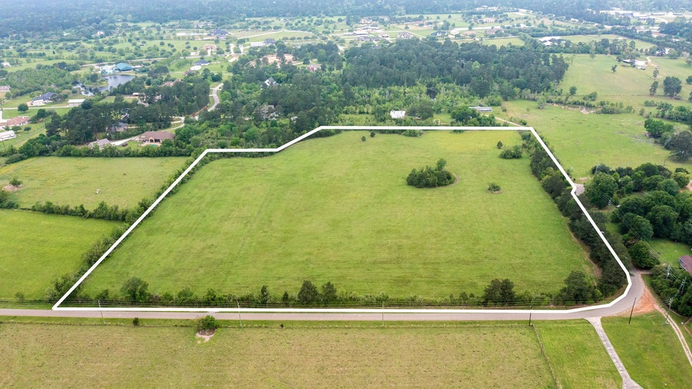 2811 Goodson Loop, Tomball, TX 77362 - photo 1