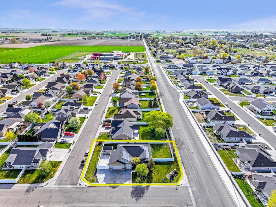 911 Ballard Way, Kimberly, ID 83341 - photo 1