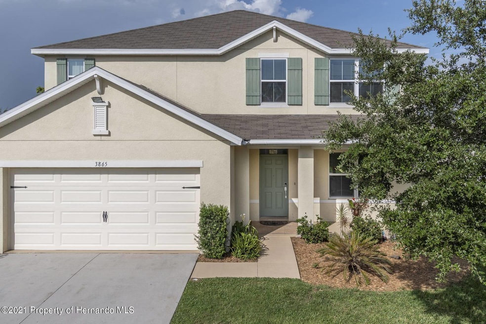 1 - Exterior Front-