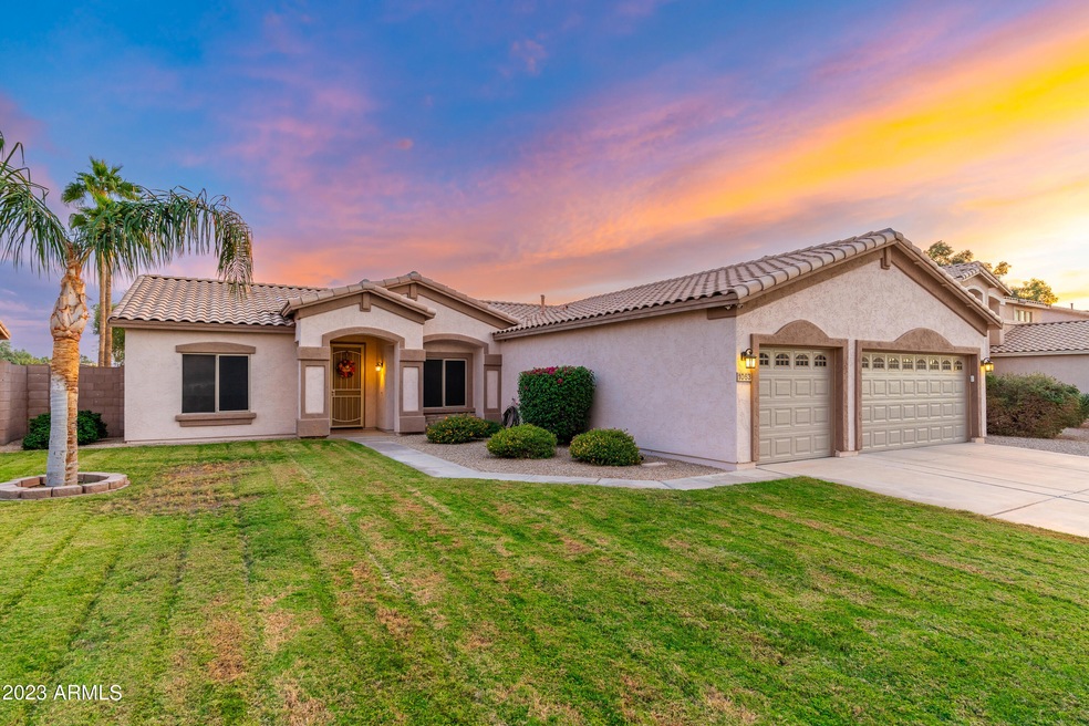 1063 E Bartlett Way - 49