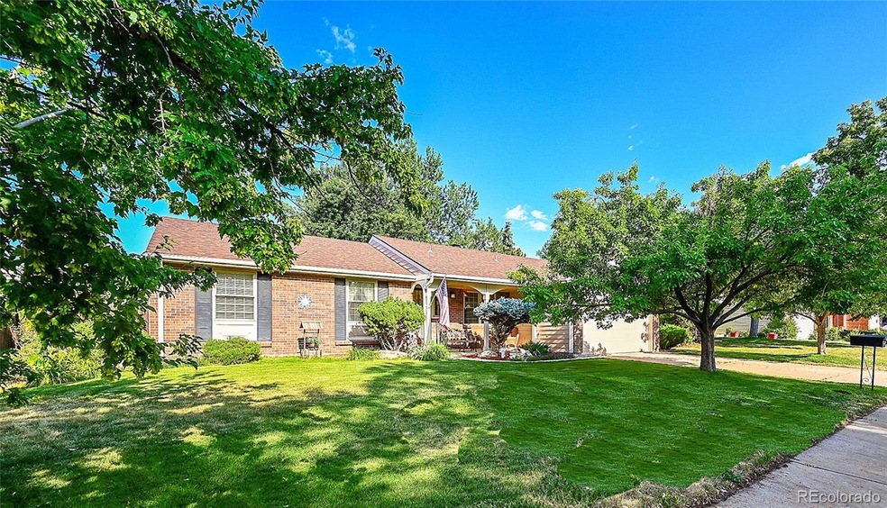 2236 S Eagle Ct, Aurora, CO 80014 - photo 1