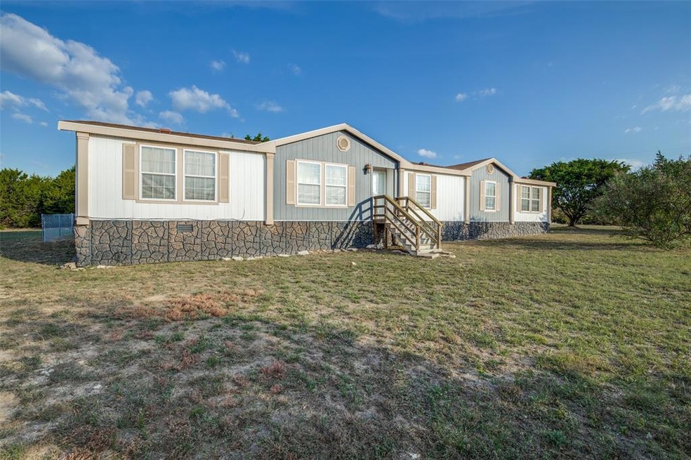 140 Opal Dr, Weatherford, TX 76087 - photo 1