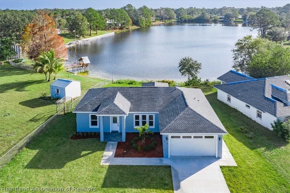 812 Lake Betty Dr, Lake Placid, FL 33852 - photo 1