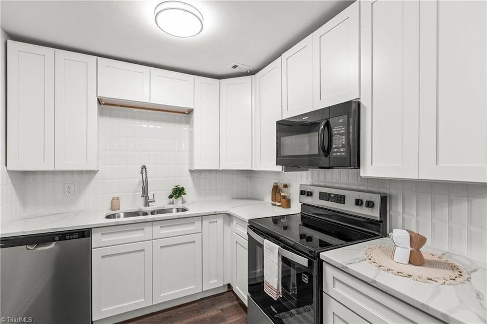 3824 Country Club Rd unit D, Winston Salem, NC 27104 - photo 1