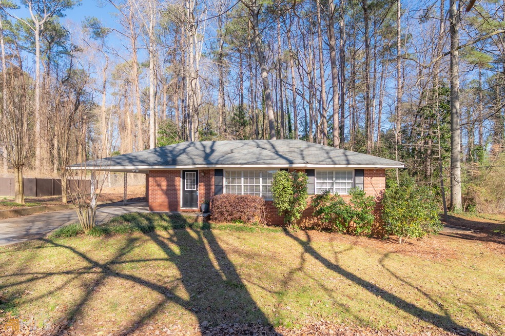 1075 Starline Dr SE, Smyrna, GA 30080 - photo 1