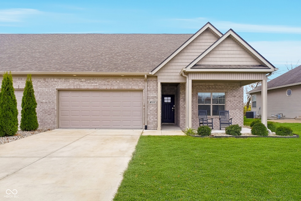 2117 Jennifer Ct, Franklin, IN 46131 - photo 1