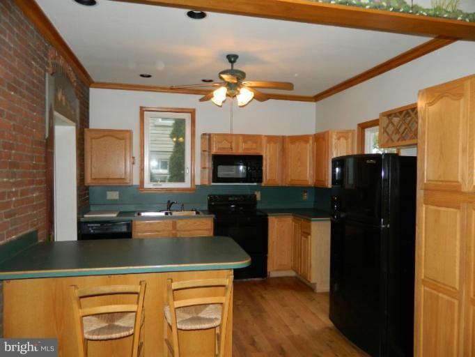 15 W 3rd St, Waynesboro, PA 17268 - photo 1