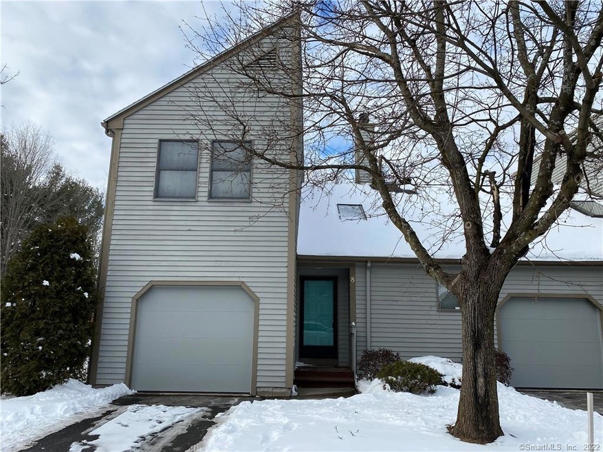 8 Elm Meadows unit 8, Enfield, CT 06082 - photo 1