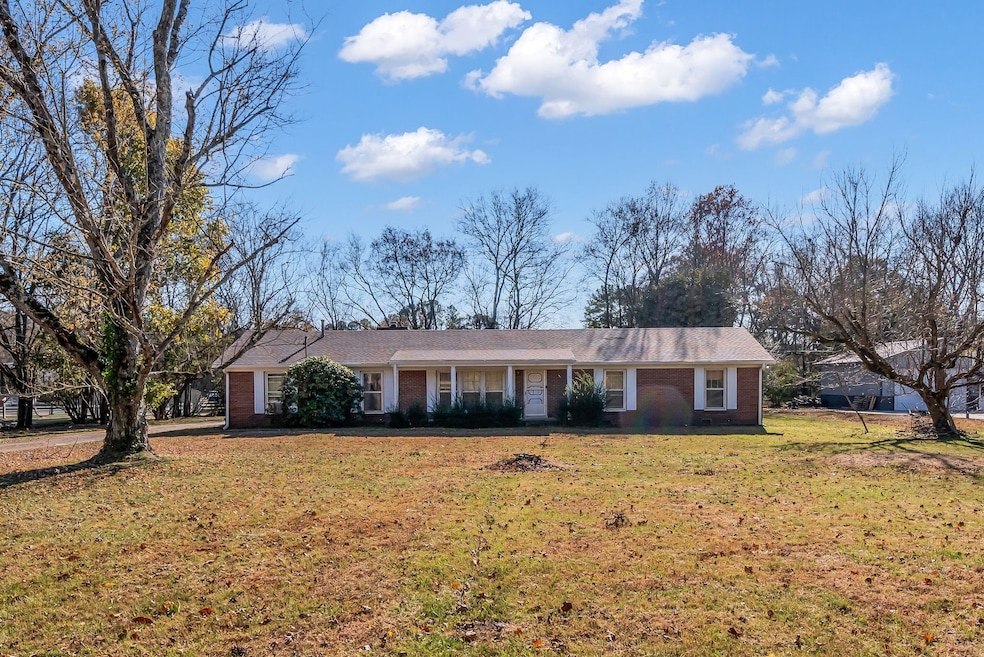 1927 Berrys Chapel Ct, Franklin, TN 37069 - photo 1