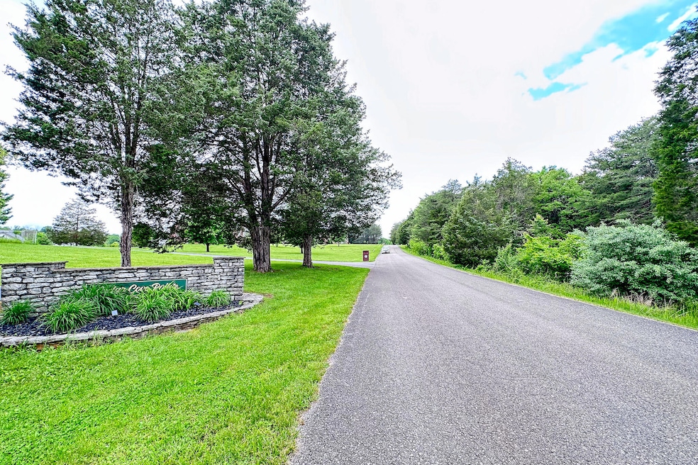 Entrance Cedar Pointe