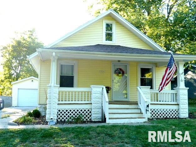 67 Gavin St, Lincoln, IL 62656 - photo 1