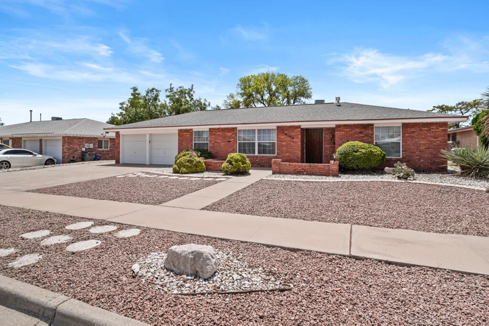 10106 Woodway Dr, El Paso, TX 79925 - photo 1