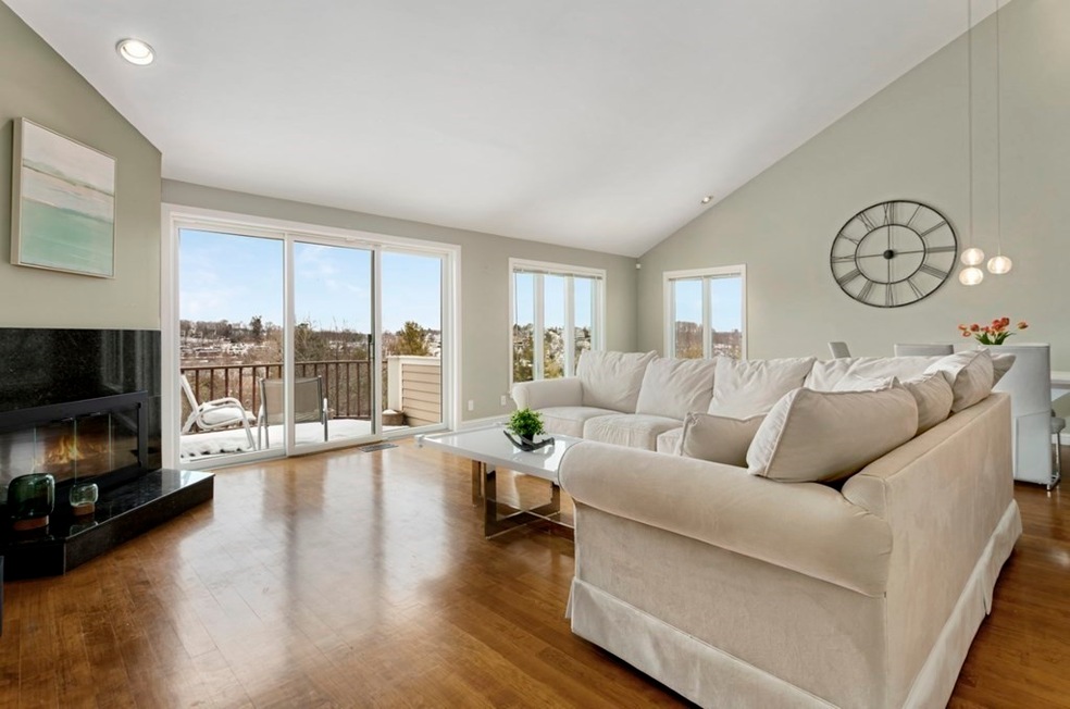 81 Algonquin Rd, Chestnut Hill, MA 02467 - photo 1