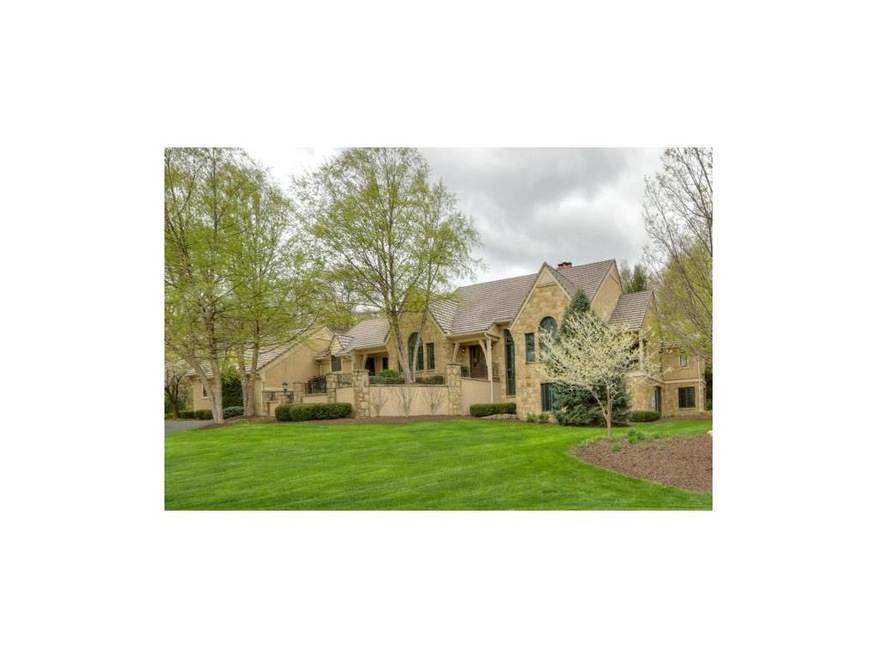 Stunning reverse 1.5 story lake front property in 