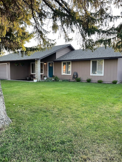 4112 Meadows Dr, Klamath Falls, OR 97603 - photo 1