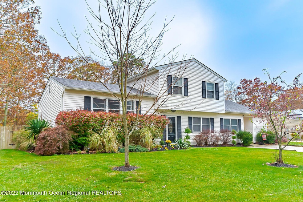 8 Country Club Blvd, Little Egg Harbor Township, NJ 08087 - photo 1