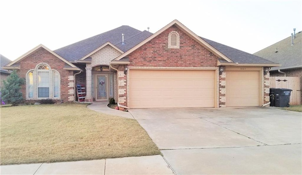 1001 Julies Trail, Moore, OK 73160 - photo 1
