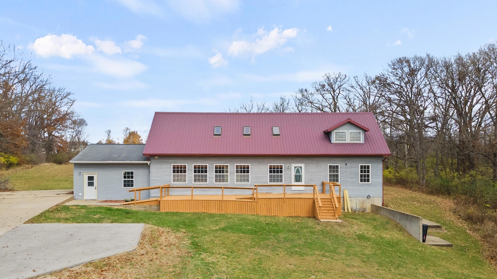 23268 Oak St-001