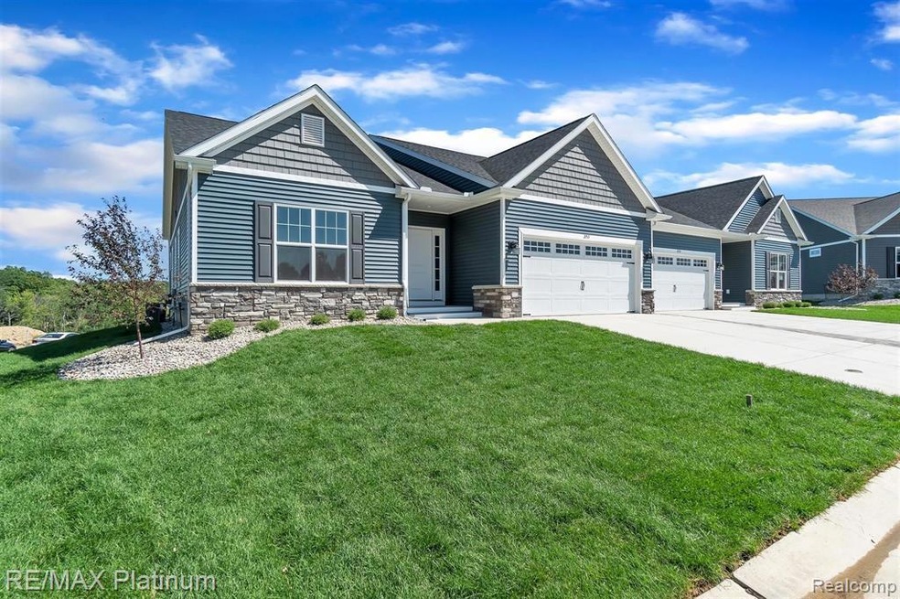 2764 Blue Sky Dr unit 46, Howell, MI 48843 - photo 1