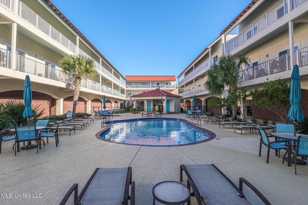 Gulf Palm Villas Exteriors-109002