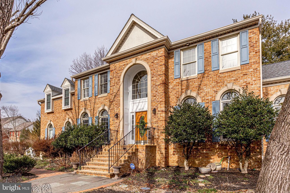 6215 Point Cir, Centreville, VA 20120 - photo 1