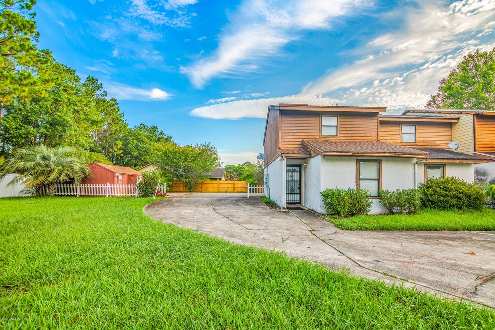 4281 Melissa Ct W, Jacksonville, FL 32210 - photo 1