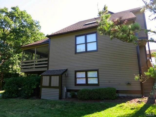 Spacious Updated Townhouse