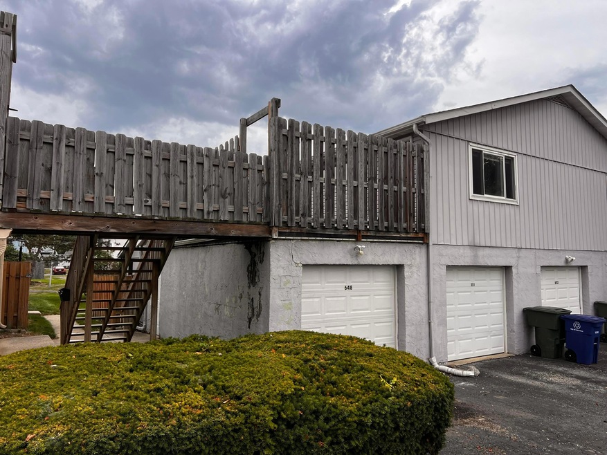 648 Cherry Ridge Rd unit A, Columbus, OH 43228 - photo 1