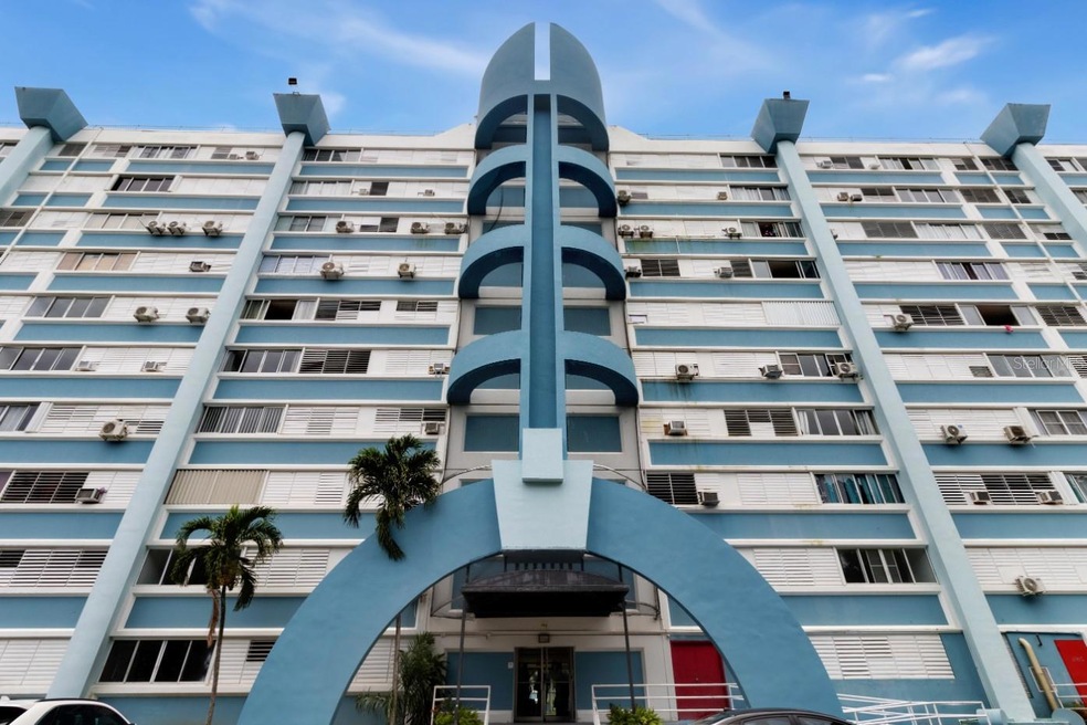 307 Cond Los Almendros Plaza II unit 2, San Juan, PR 00924 - photo 1