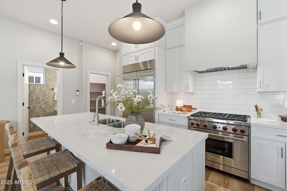 125 W Willo Ct, Phoenix, AZ 85003 - photo 1