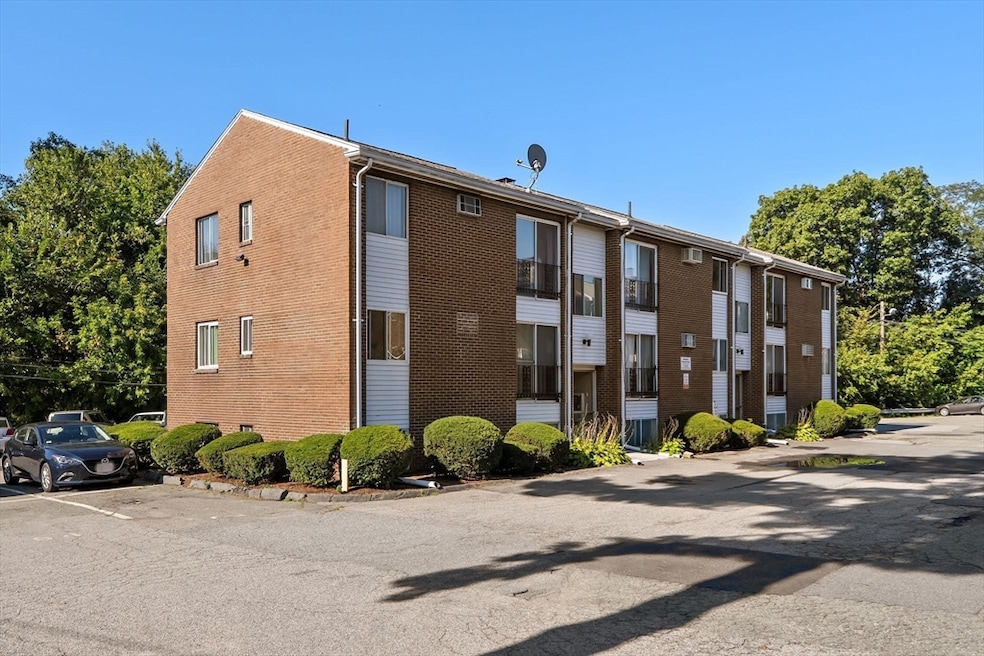 Pending $269,000 • Co-Listing Agent