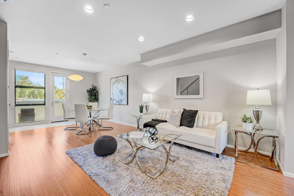 Pending $779,000 • Co-Listing Agent