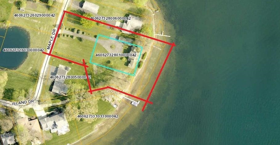 111 Maple Dr, La Porte, IN 46350 - photo 1