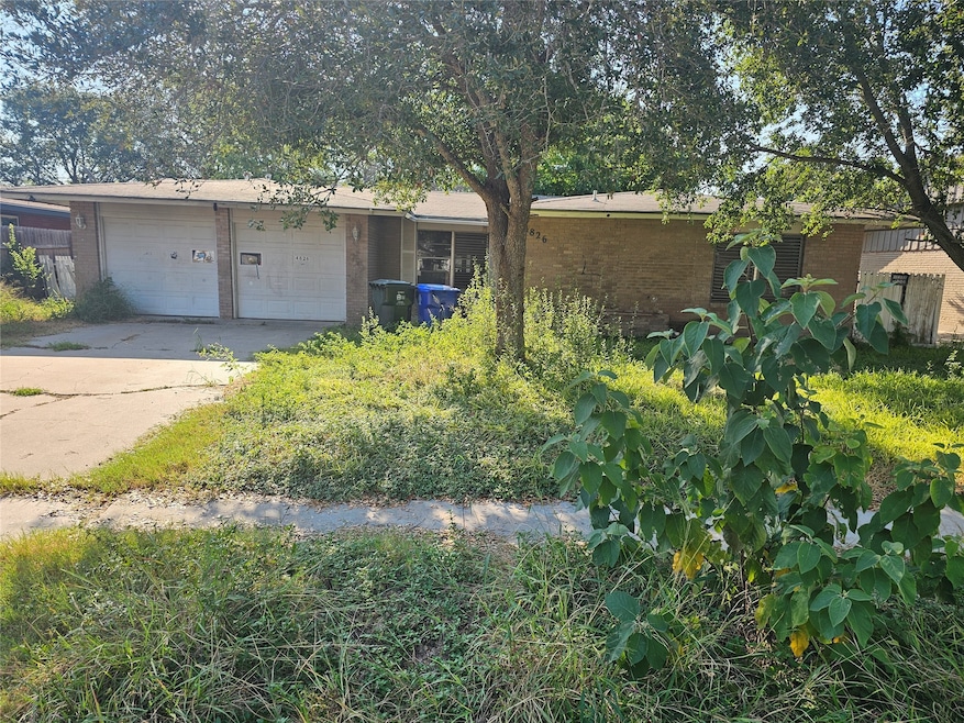 4826 French Dr, Corpus Christi, TX 78411 - photo 1