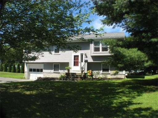 64 Orchard St, South Grafton, MA 01560 - photo 1