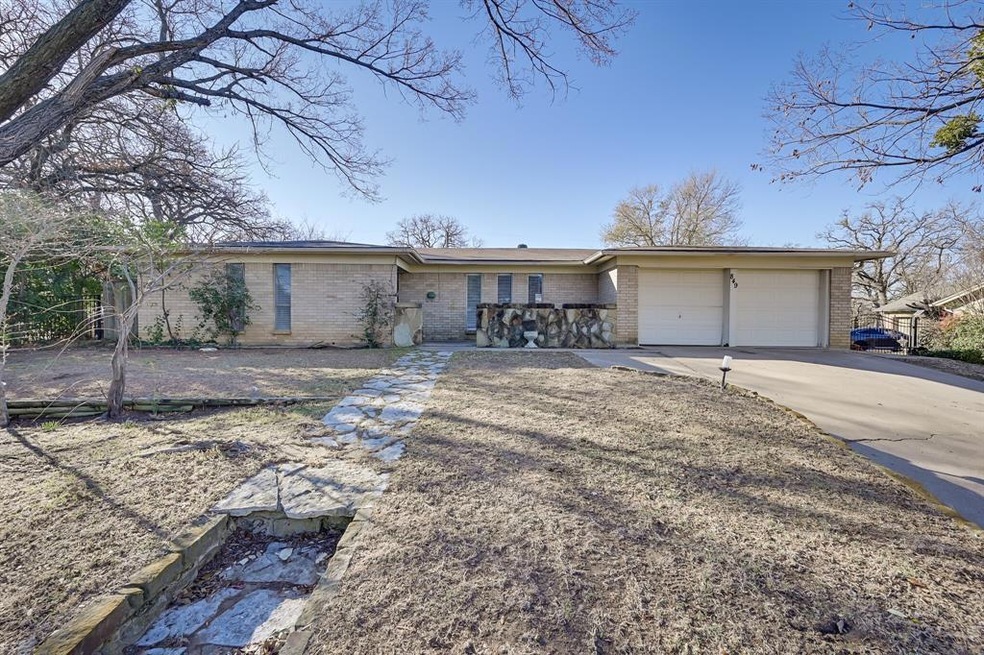 849 Edgehill Dr, Hurst, TX 76053 - photo 1